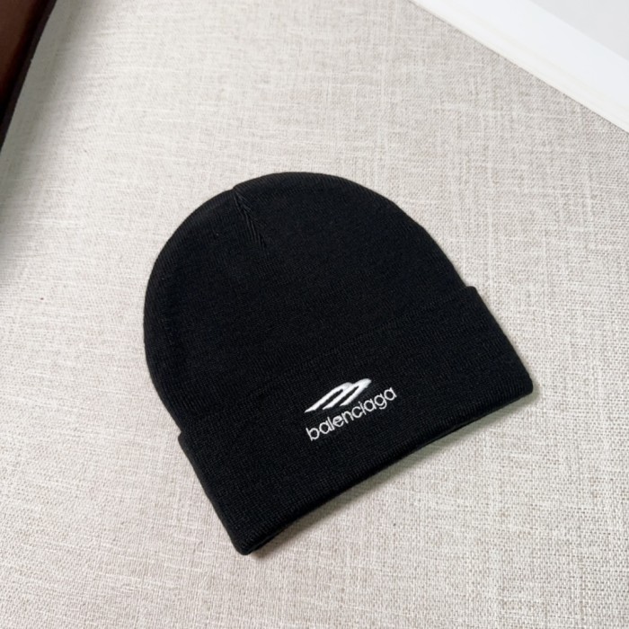 Balenciaga Knitted hats 004