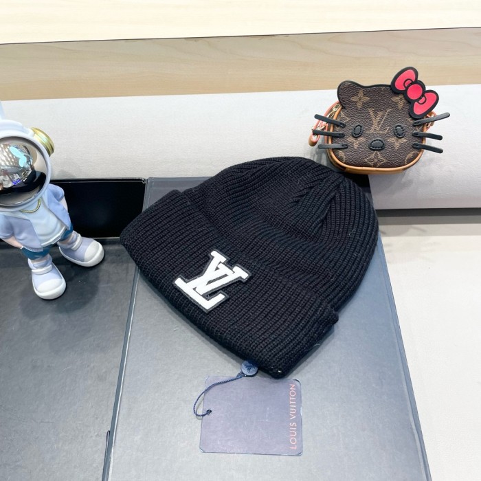 LV Knitted hats 001