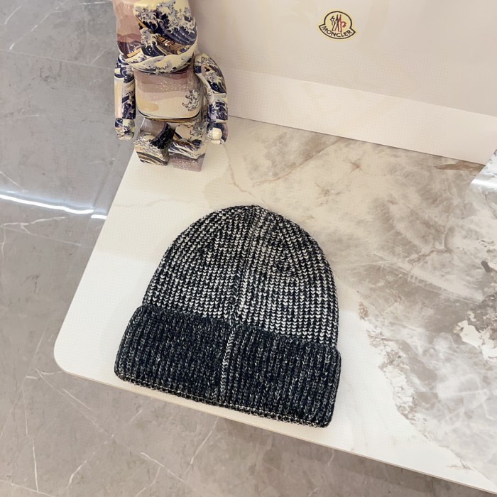 Loewe Knitted hats 002