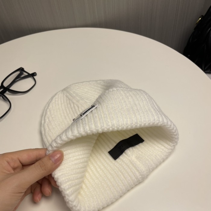 Prada Knitted hats 003