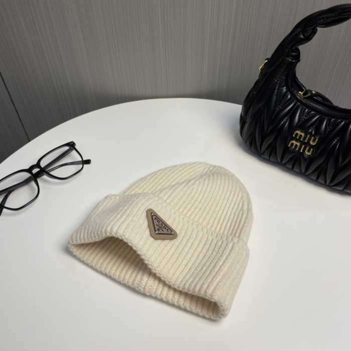 Prada Knitted hats 003