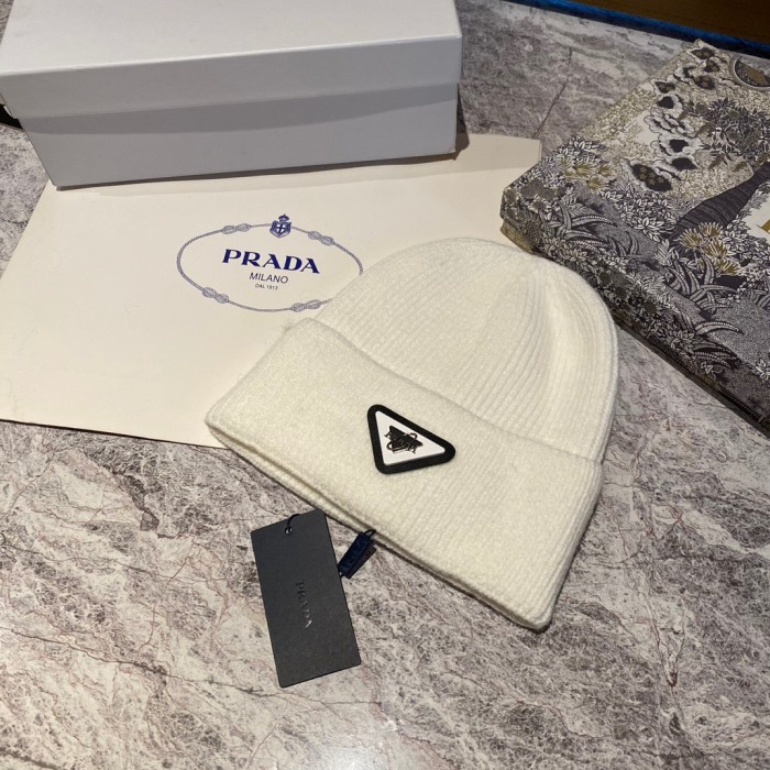 Prada Knitted hats 002