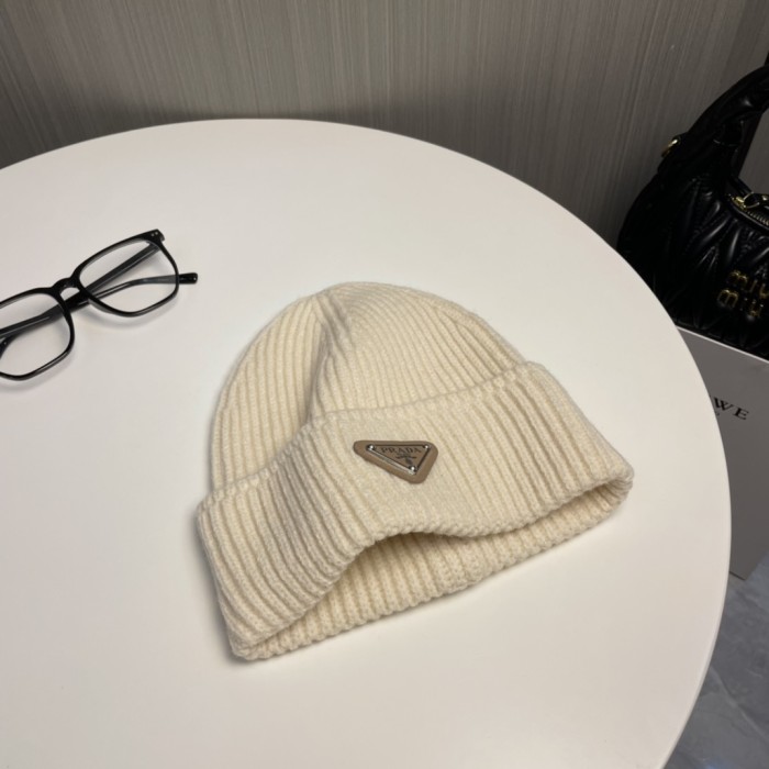 Prada Knitted hats 003