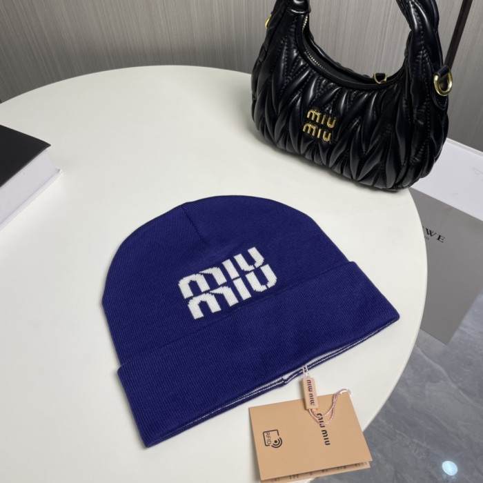 Miu Miu Knitted hats 003