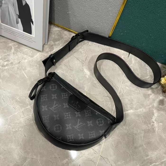 LV Moon Crossbody Bag M23835 XX051 24.5cm