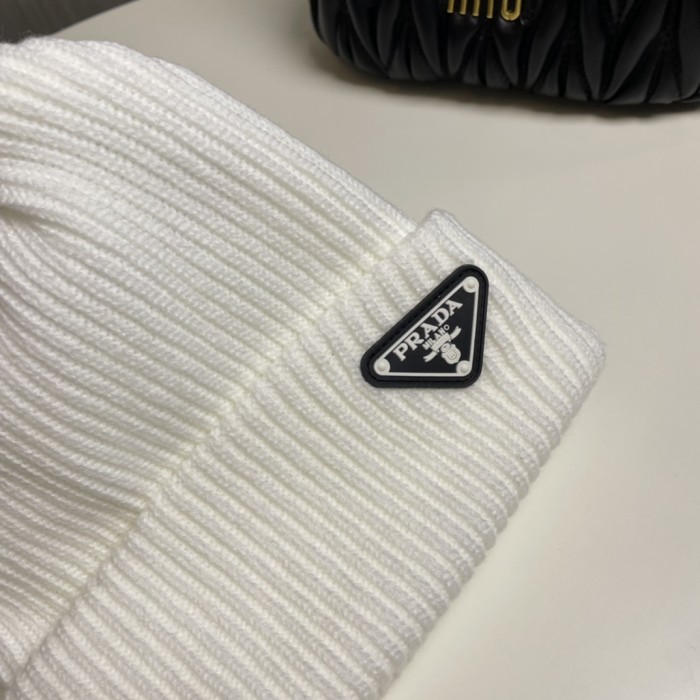 Prada Knitted hats 001