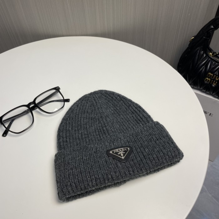 Prada Knitted hats 003