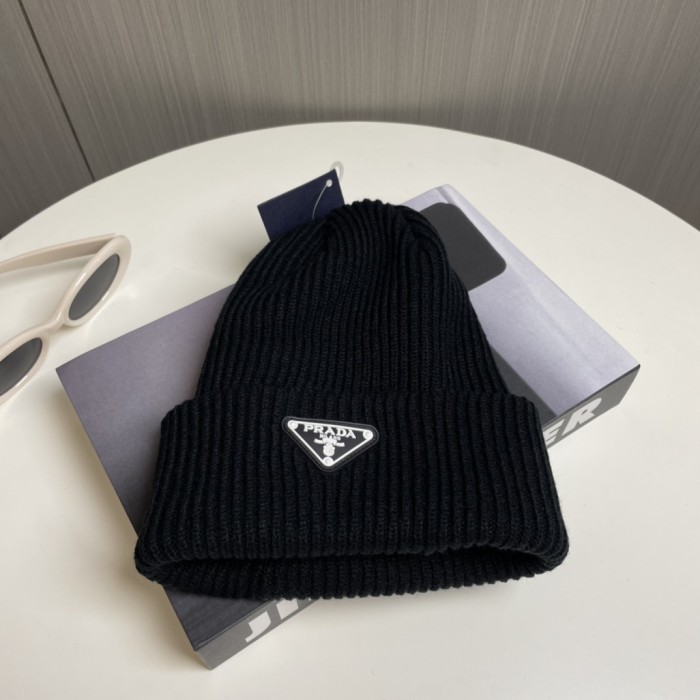 Prada Knitted hats 001
