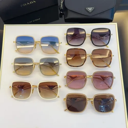 Prada Sunglasses SPR20W SM051