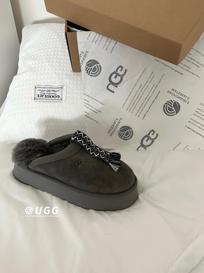 UGG shoes 046 HL022