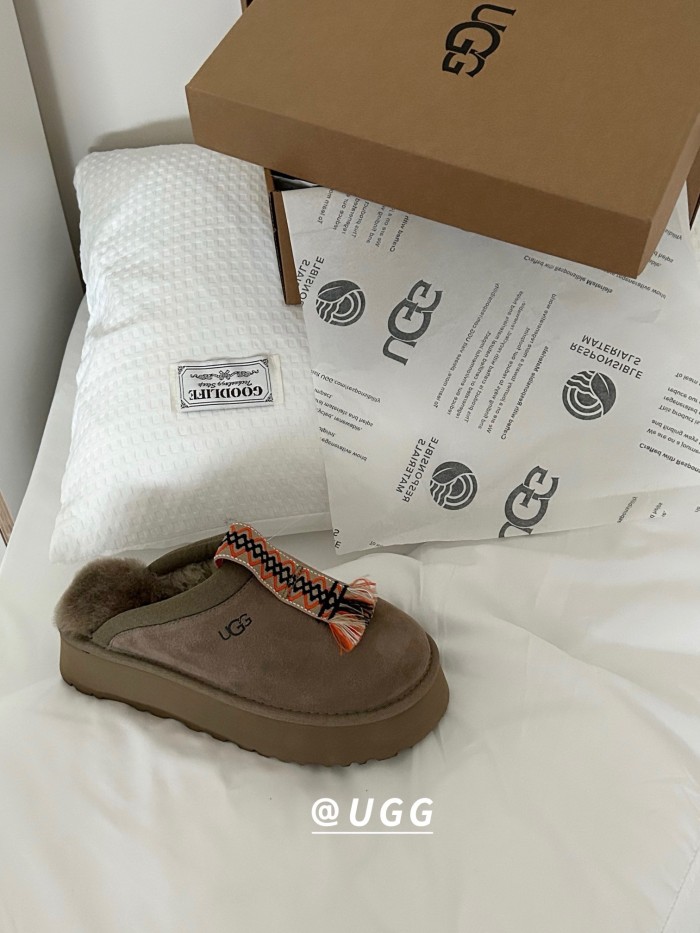 UGG shoes 046 HL022