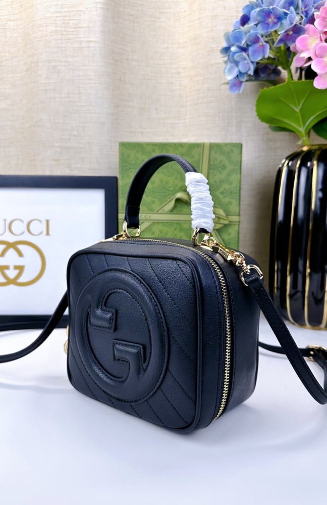 Gucci Blondie Handbag 744434 BM061 17cm