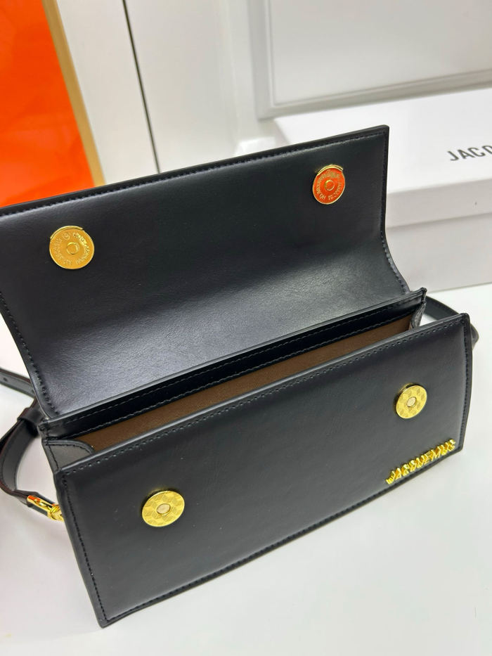 JACQUEMUS Shoulder Bag JS336 LM012 22cm