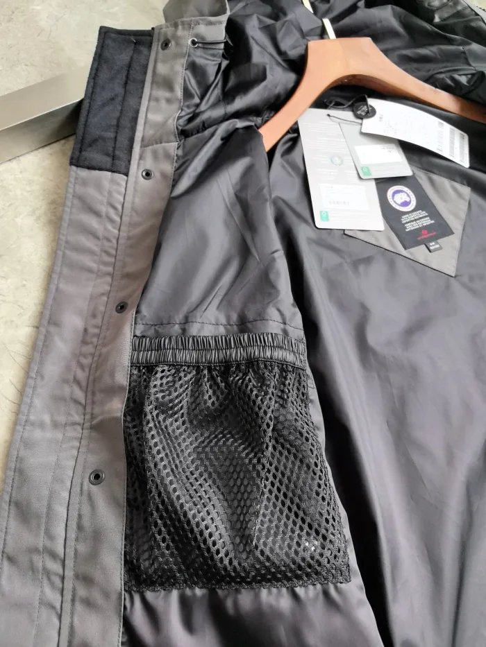 Canada Goose Down Jacket 2429 FYZ053