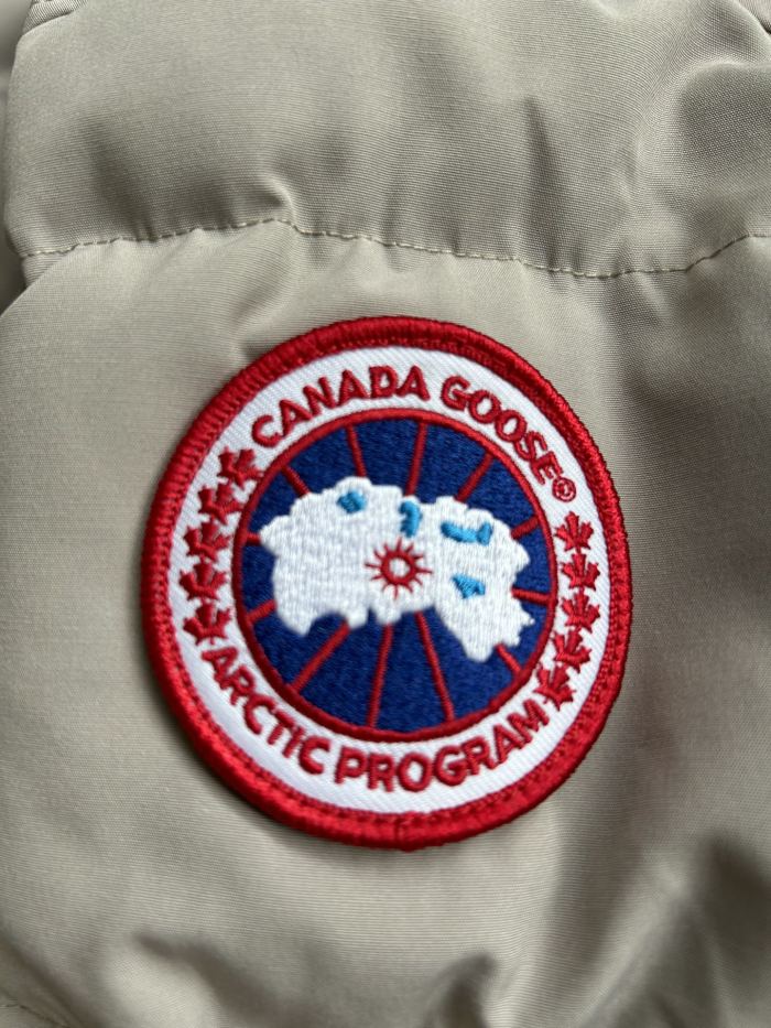 Canada Goose Down Jacket E42 FYZ024