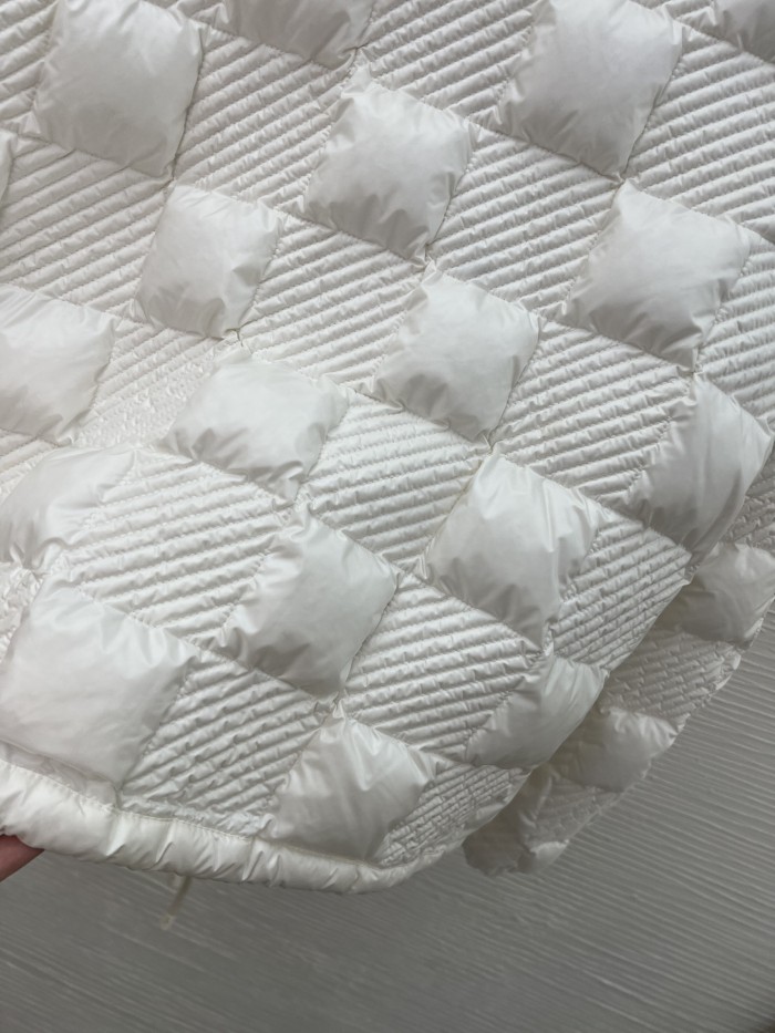 Moncler Down Jacket 003 FYZ024