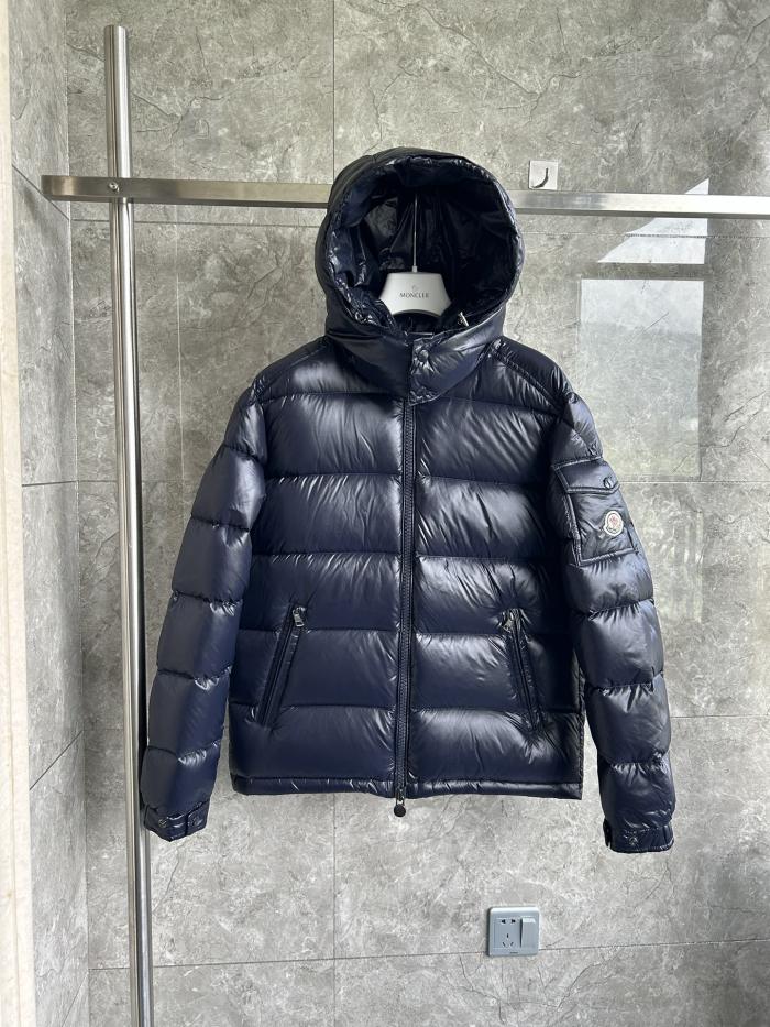 Moncler Down Jacket M92 FYZ053