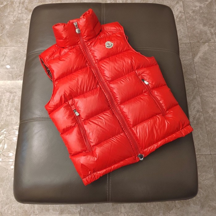 Moncler Down vest M03 FYZ083