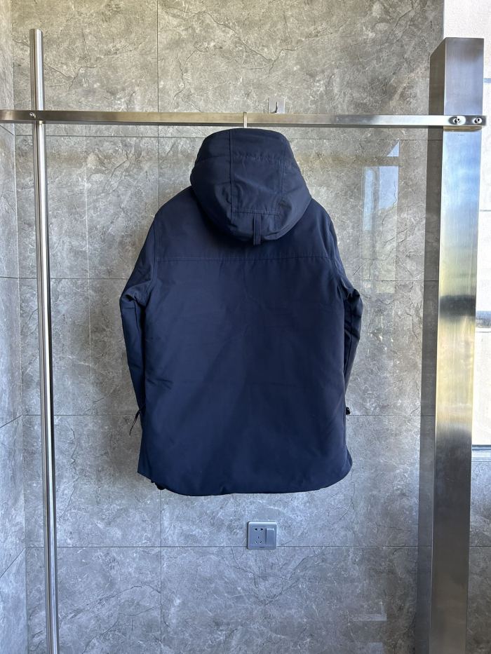 Canada Goose Down Jacket E37 FYZ085