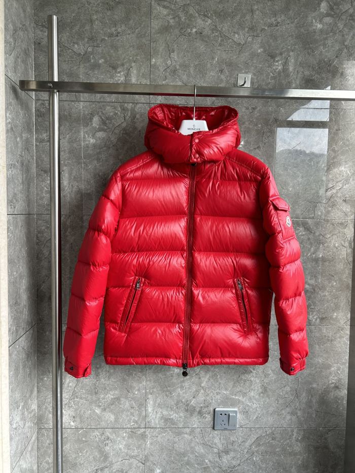 Moncler Down Jacket M92 FYZ053