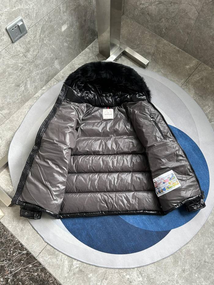 Moncler Down Jacket M93 FYZ005