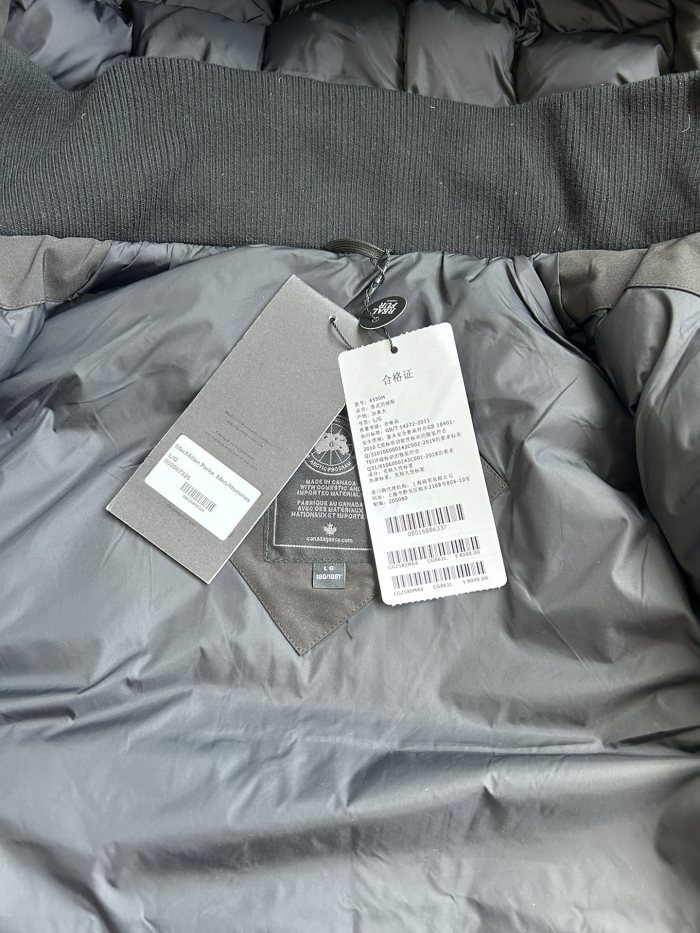 Canada Goose Down Jacket E37 FYZ085