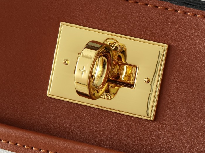 LV On My Side Handbag M20014 LM002032 25-30cm