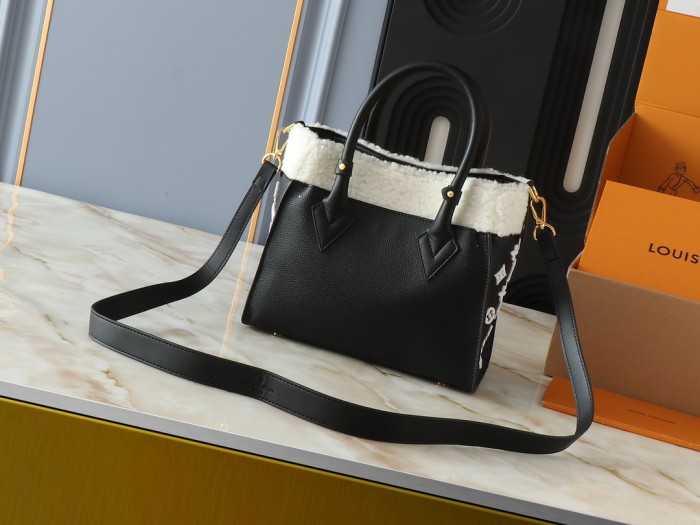 LV On My Side Handbag M20014 LM002032 25-30cm