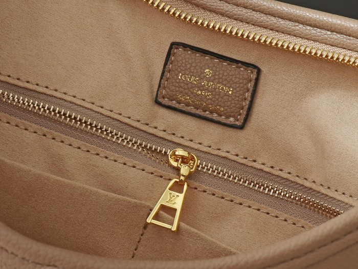 LV CarryAll Handbag M24141 LM061 29cm