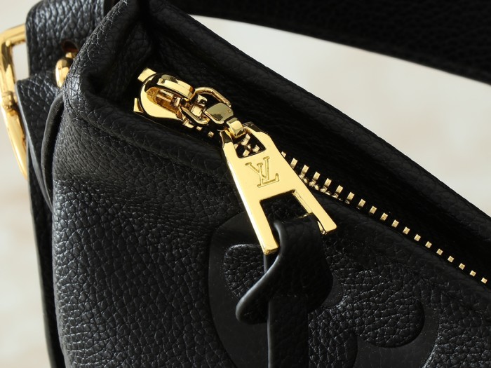LV CarryAll Handbag M24141 LM061 29cm