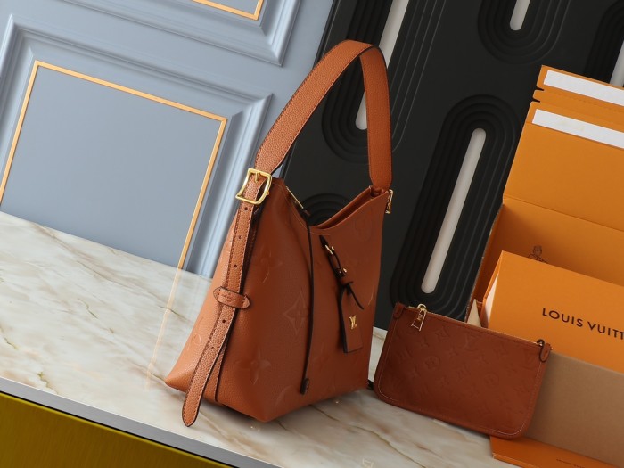 LV CarryAll Handbag M24141 LM061 29cm