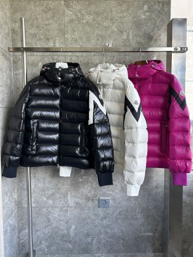 Moncler Down Jacket M2305 FYZ006