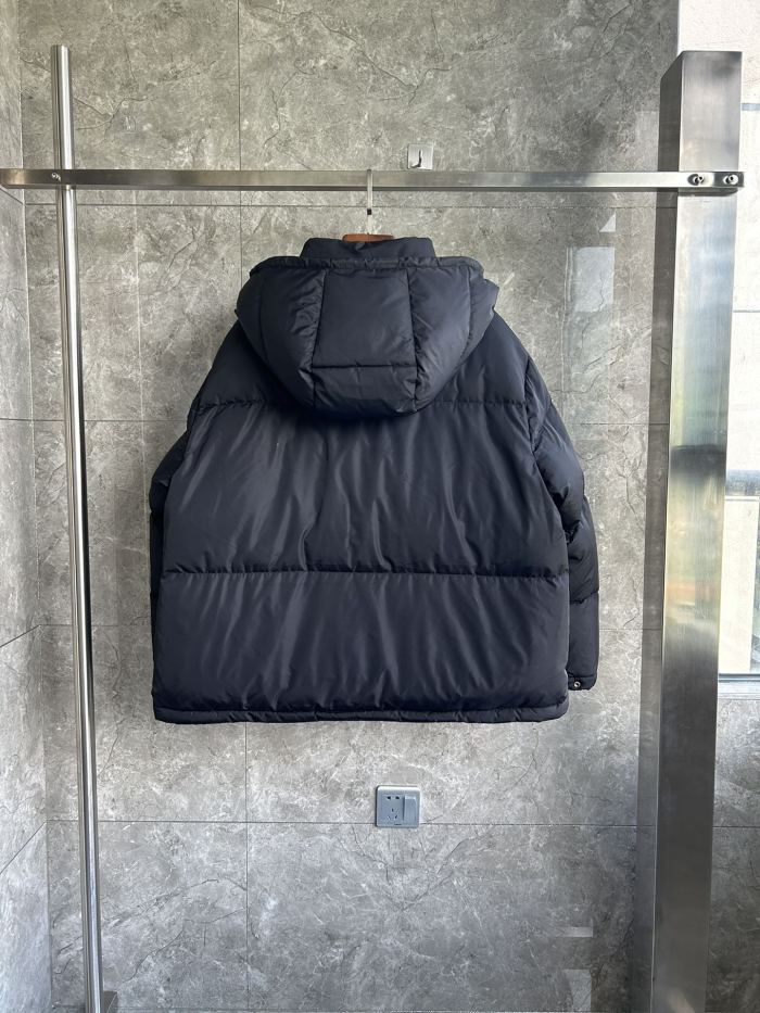 The North Face x Gucci Down Jacket 216 FYZ084