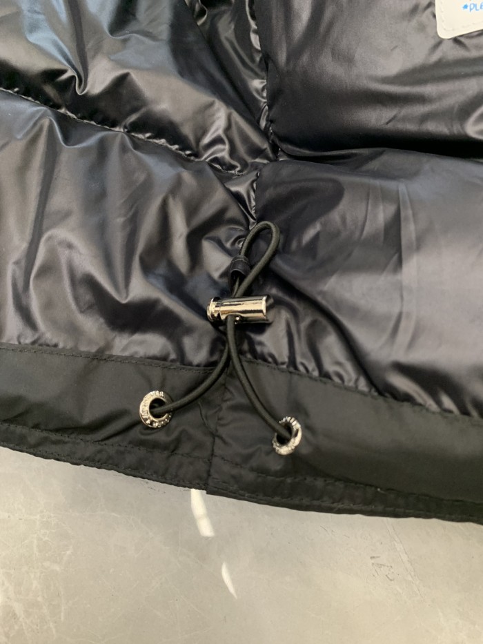 Moncler Down Jacket 005 FYZ084