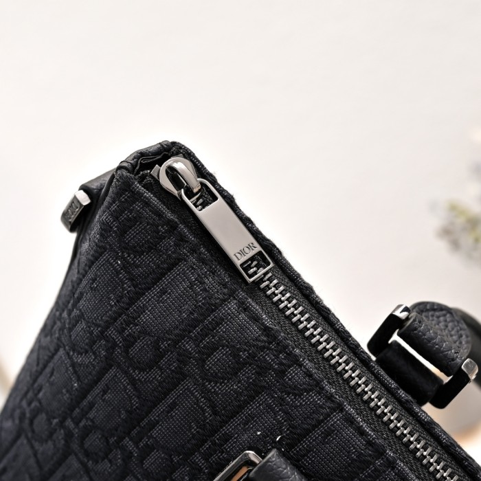 Dior Weekender 25 Bag 1322 LM002 31cm