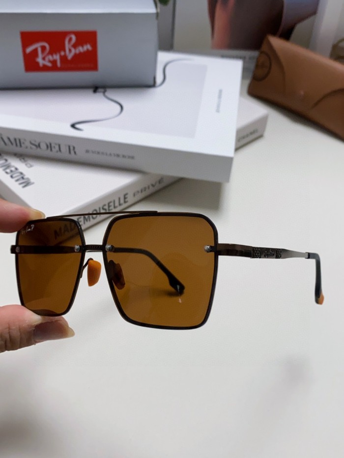 Ray-Ban Sunglasses RB1977