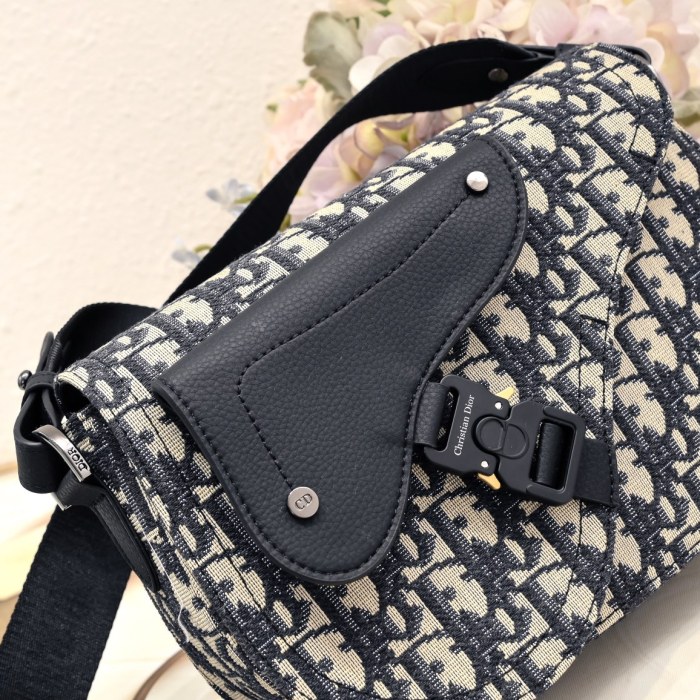 Dior Saddle Messenger Bag 1030 XB091 24cm