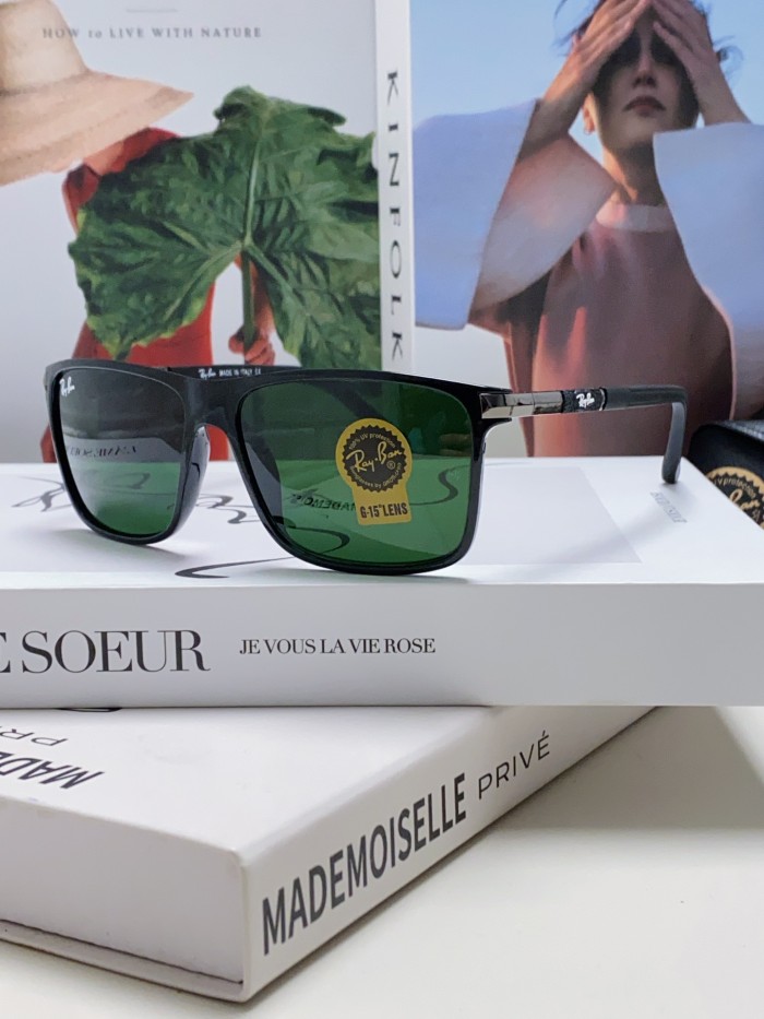 Ray-Ban Sunglasses RB4347