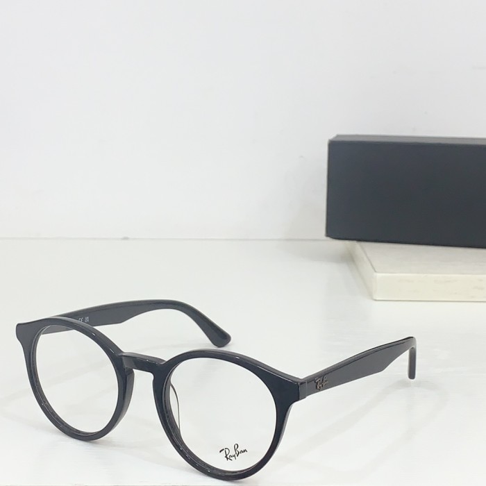 Ray-Ban Sunglasses RB7680