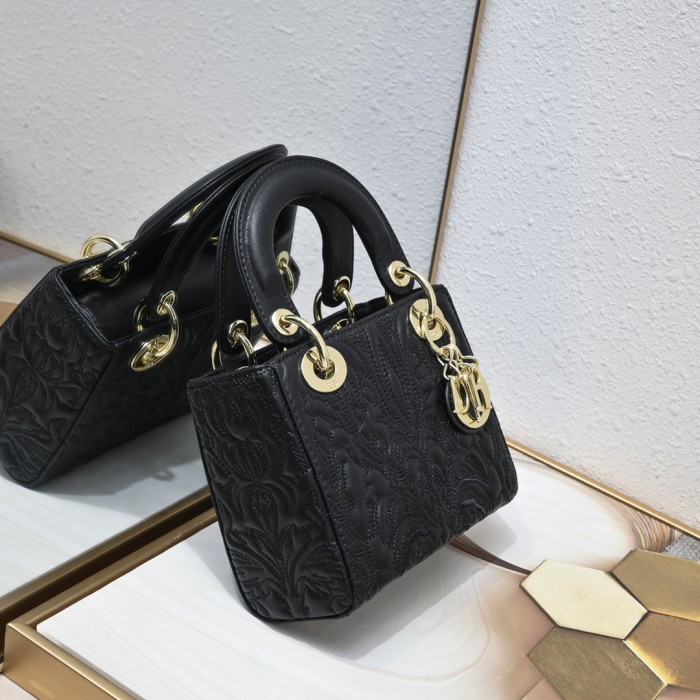Mini Lady Dior Bag 0538 XB081 17cm