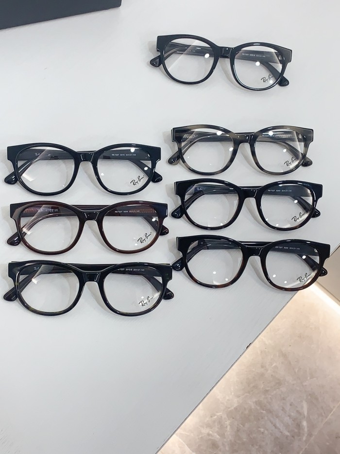 Ray-Ban Sunglasses RB7227