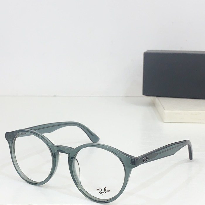 Ray-Ban Sunglasses RB7680