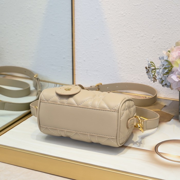 Dior Groove 17 Bag M928 XB061 17cm