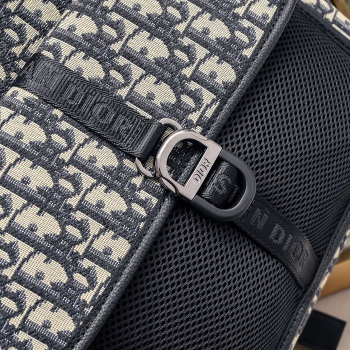 Dior 8 Backpack 7066 XB062 31cm