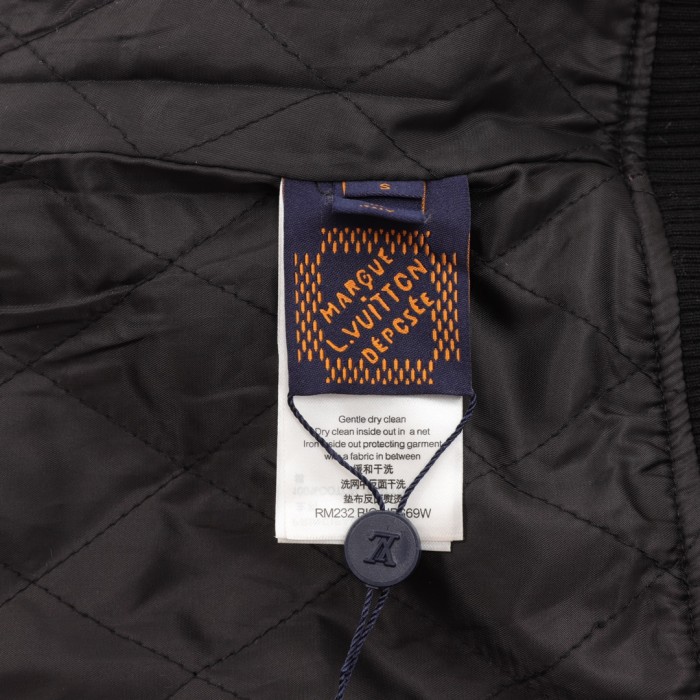 LV Jacket 003