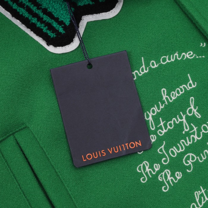 LV Jacket 010