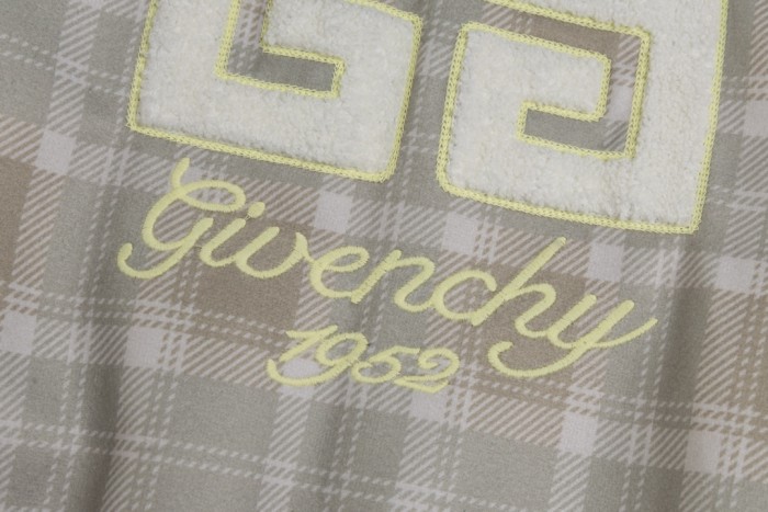 Givenchy Jacket 002