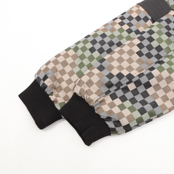 LV Jacket 011