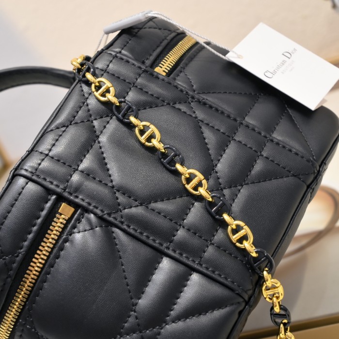 Dior 30 Montaigne Vanity Case 7099 XB091 20.5cm