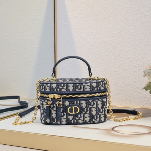 Dior 30 Montaigne Mini Vanity Case 7099 XB081 16.5cm